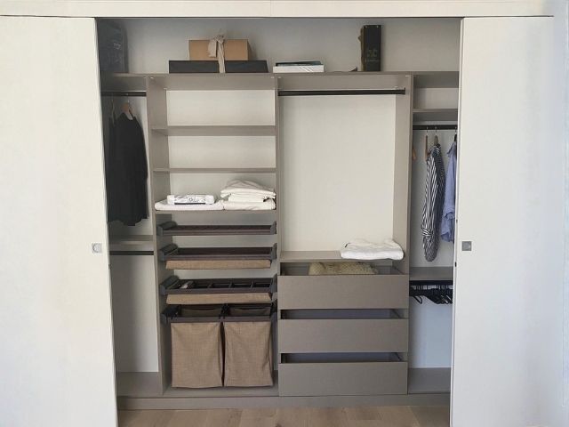 reach-in closet
